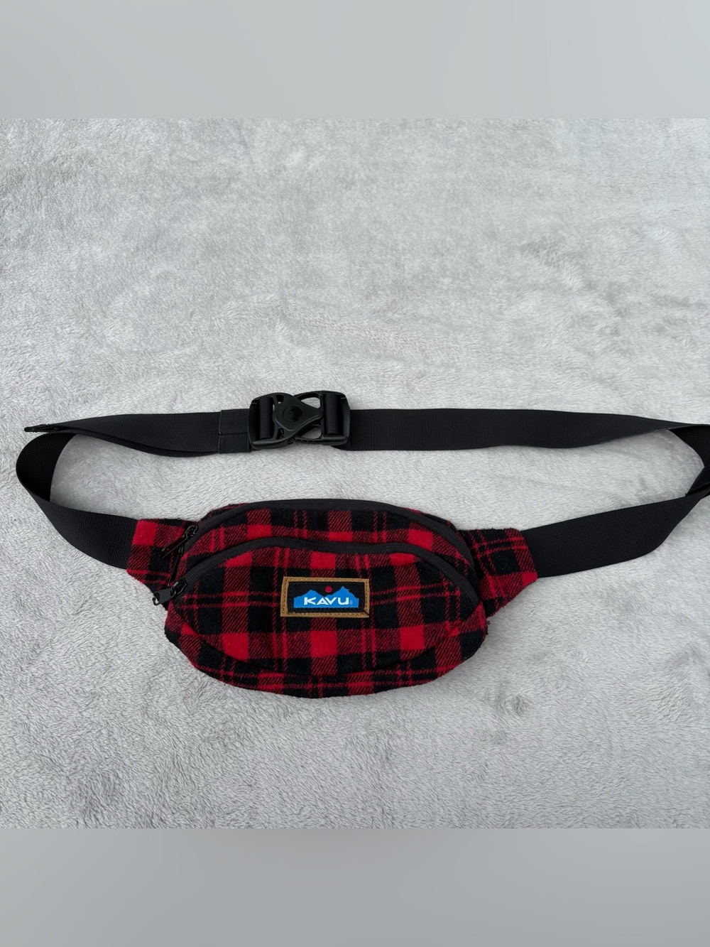 Kavu Buffalo Plaid Red/Black Fanny Pack/Sling Bag Great Preowned 10”X5”
